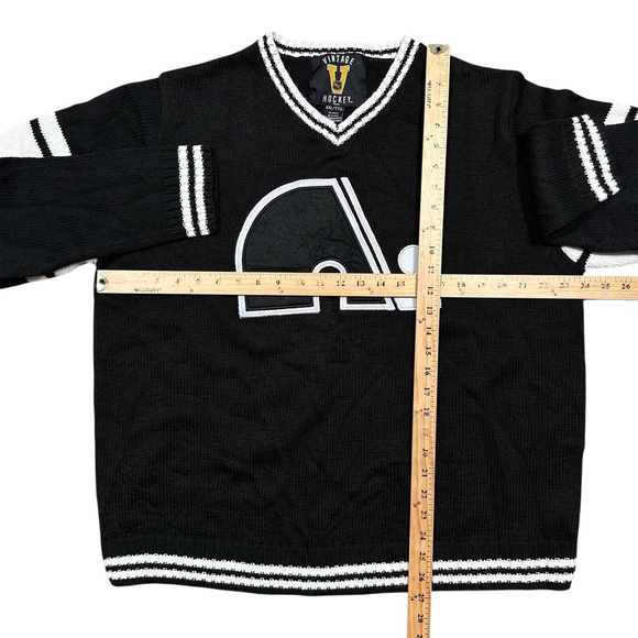 Vintage Hockey NHL Quebec Nordiques Black White V Neck Sweater Mens 2XL - Picture 6 of 6